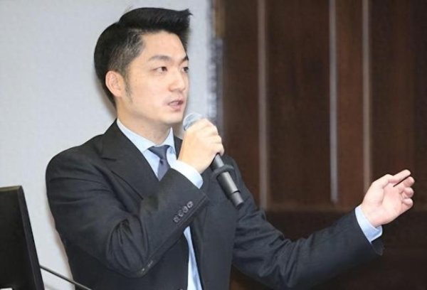 配资公司官网首页 蒋万安痛批民进党：罢免罢到疯掉 民进党成最大诈骗集团